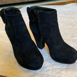 Gianni Bini suede booties